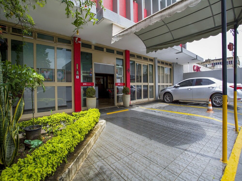 Фото Oyo Hotel La Rocca, Goiânia