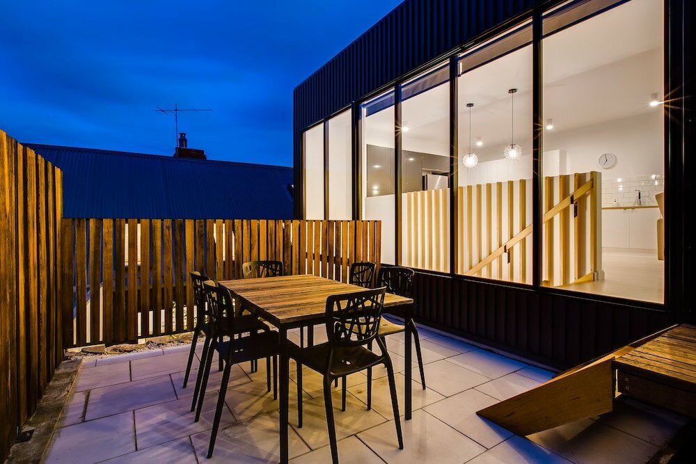 Фото White Room Apartments