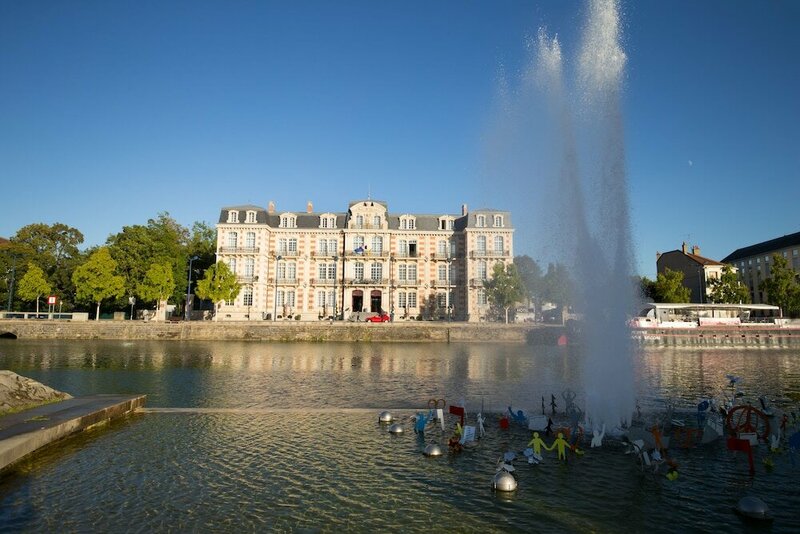 Гостиница Les Jardins du Mess в Вердене