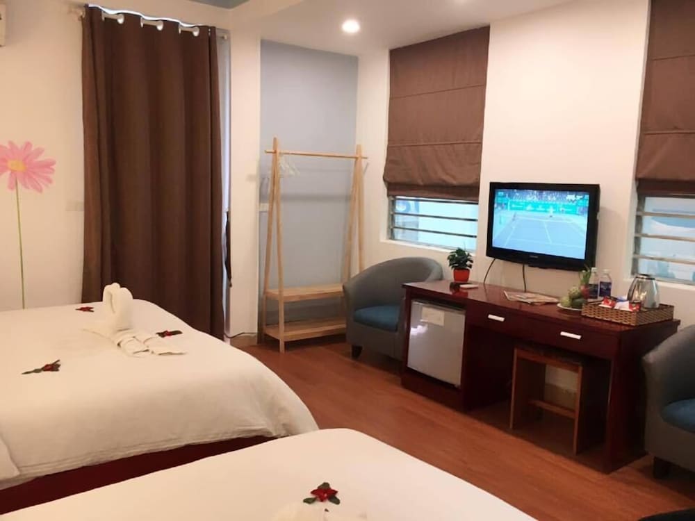 Фото Hanoi Old Quarter House