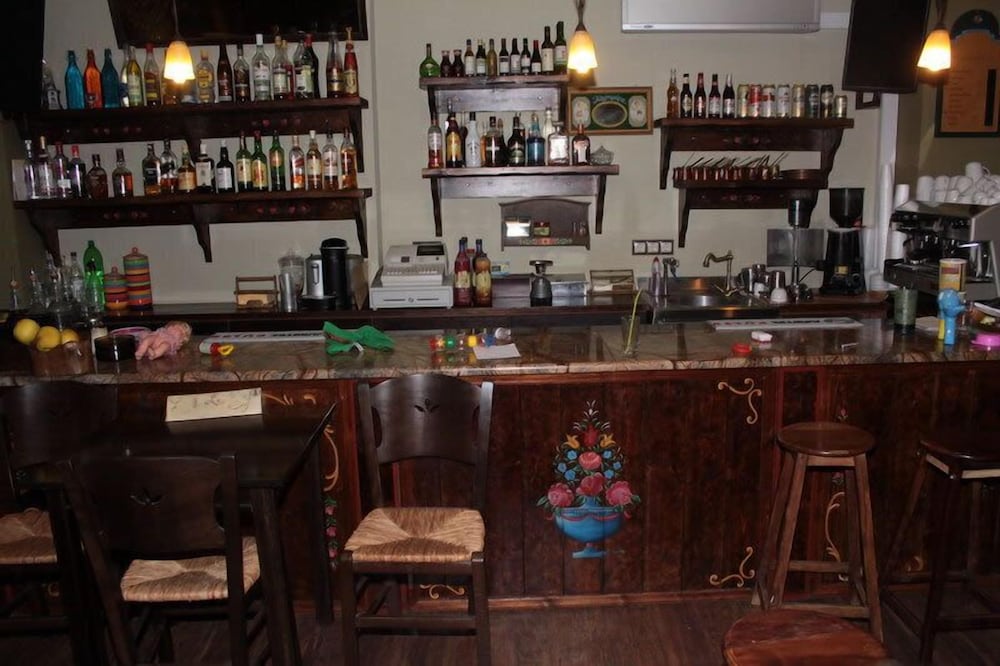 Фото Hotel Teloneio