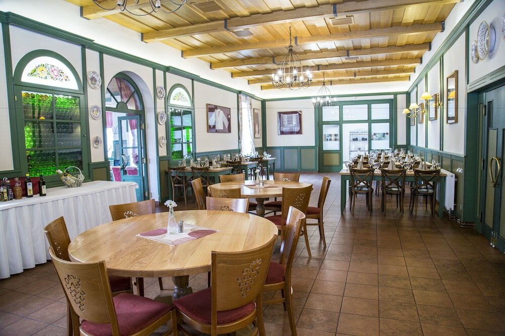 Фото Hotel Galant Lednice