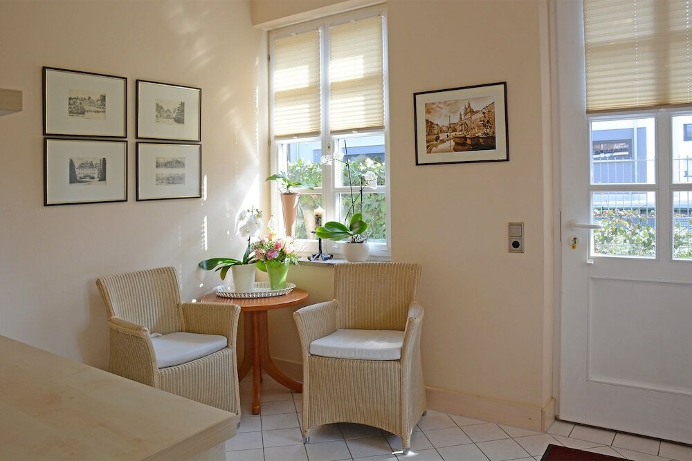 Фото Hotel Garni Kaiserstuhl