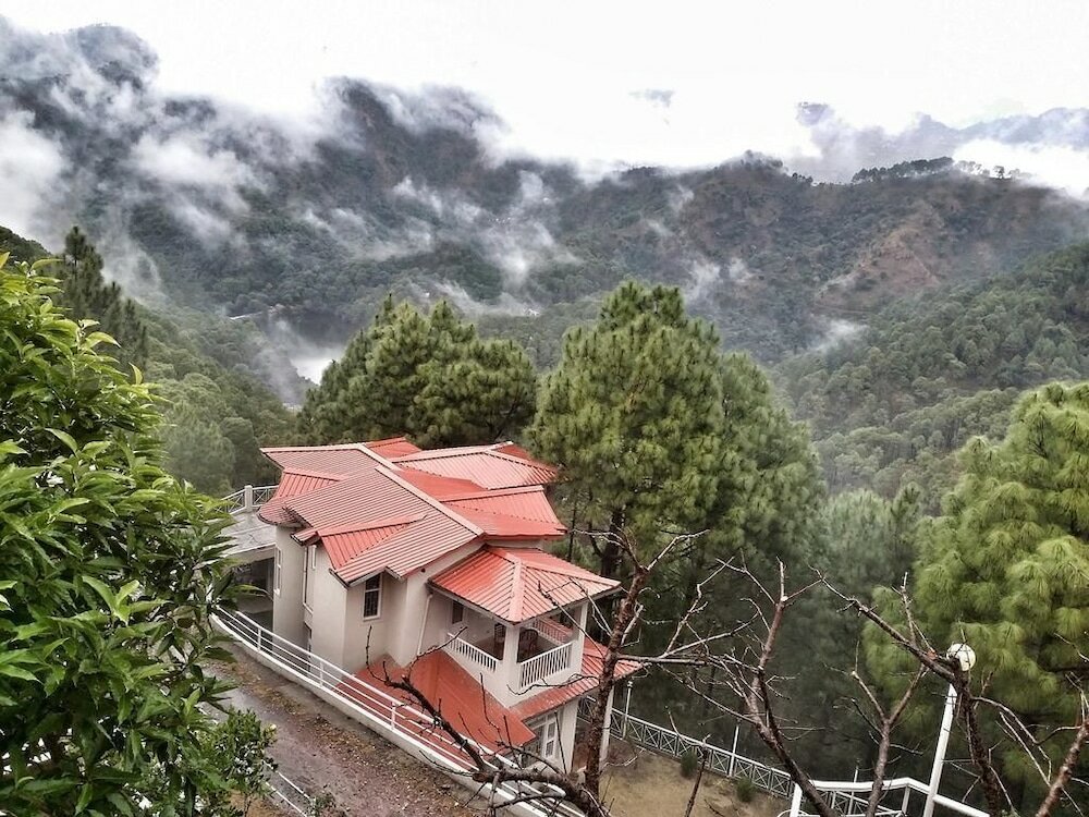 Фото Hotel Dev Cottage