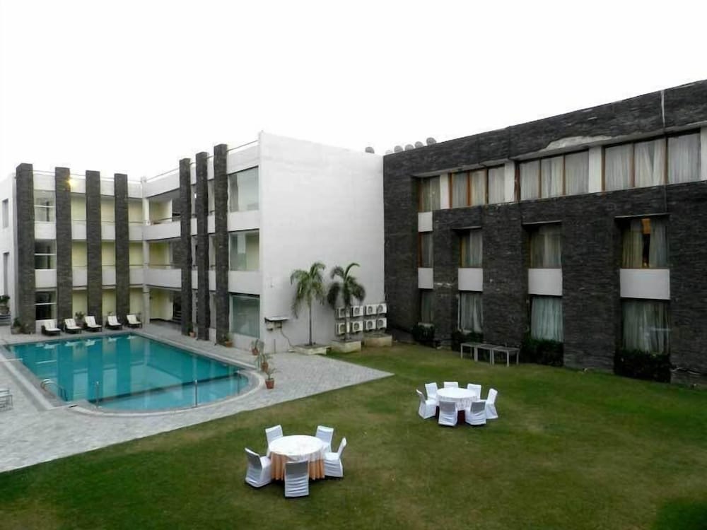 Фото отеля 5