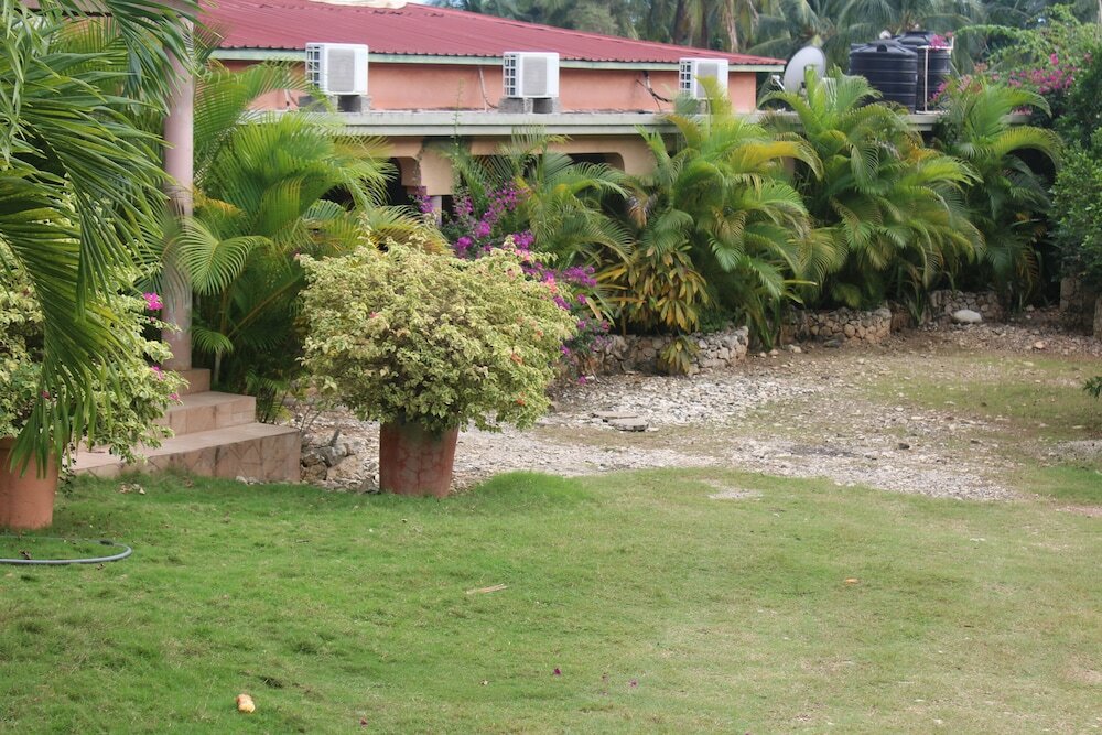 Фото Le Jardin Hotel Restaurant