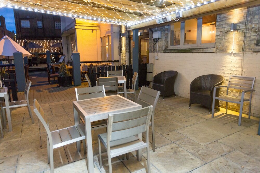 Фото White Hart, Newmarket by Marston's Inns