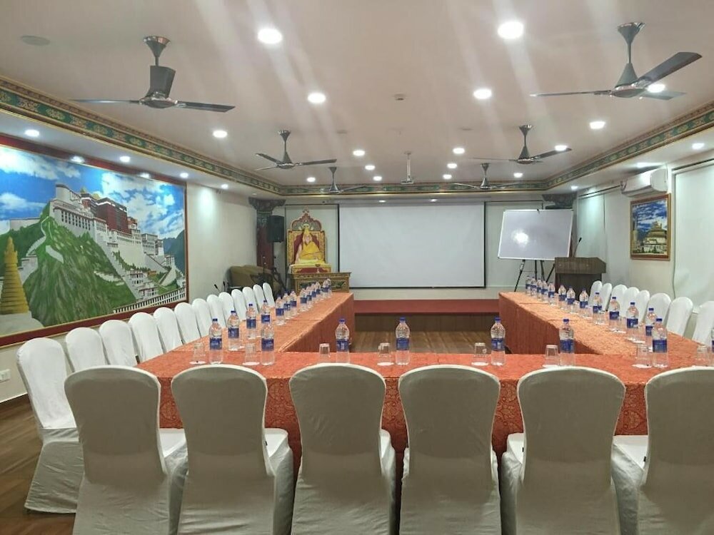 Фото Norbu House