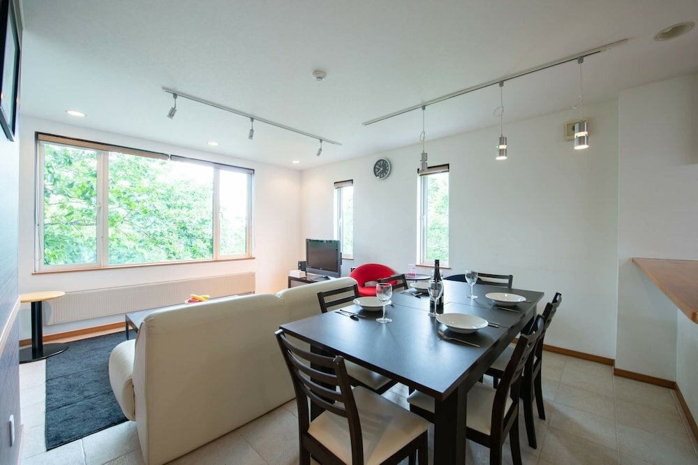 Фото Hurry Slowly