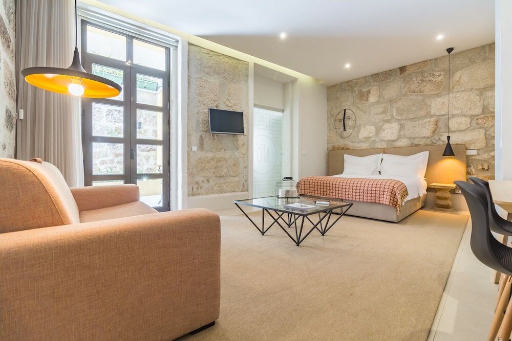 Фото Oporto Near Apartments