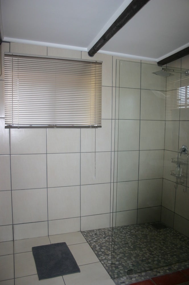 Фото Fraaigelegen Farm