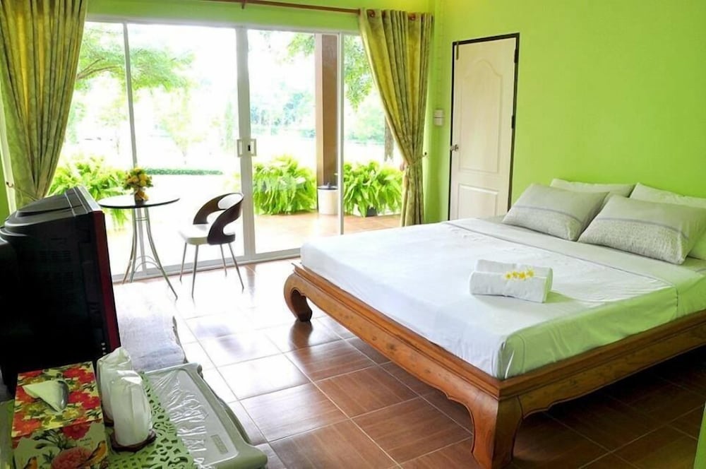 Фото At Home Suanphung