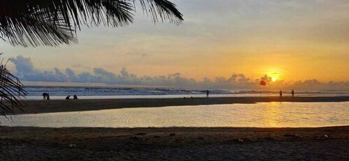Гостиница SinQ Beach Morjim в Ашвеме