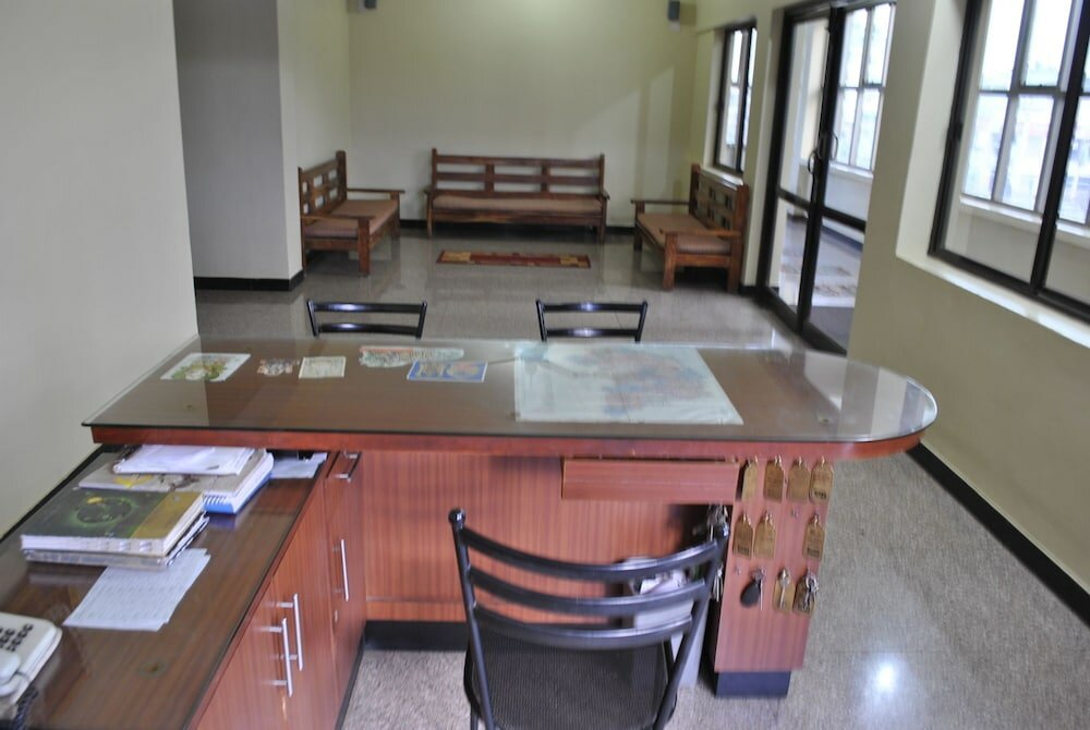 Фото Hotel B M Shree Residency