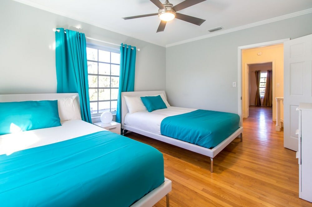 Фото Chateau Hollywood