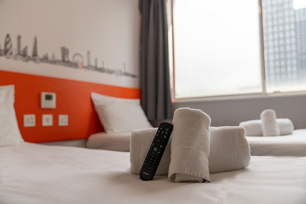 Фото EasyHotel London Croydon