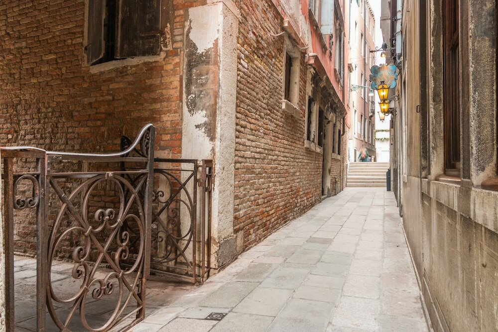 Фото Fenice Backstage over Canal