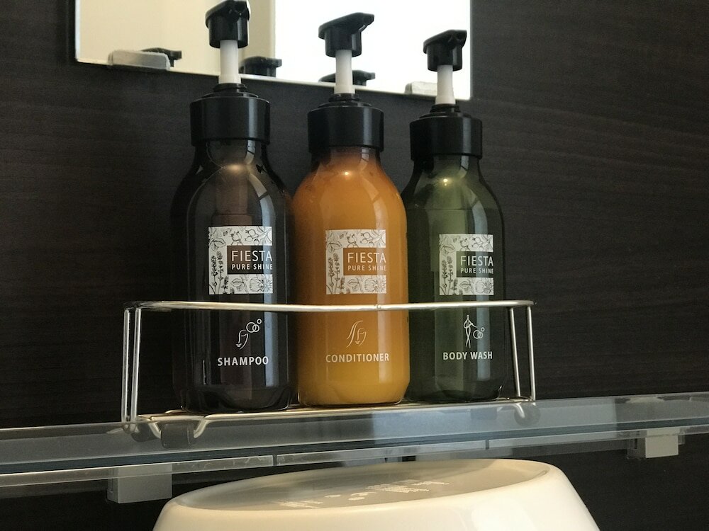 Фото Weekly Harbor View Mansion Ginowan