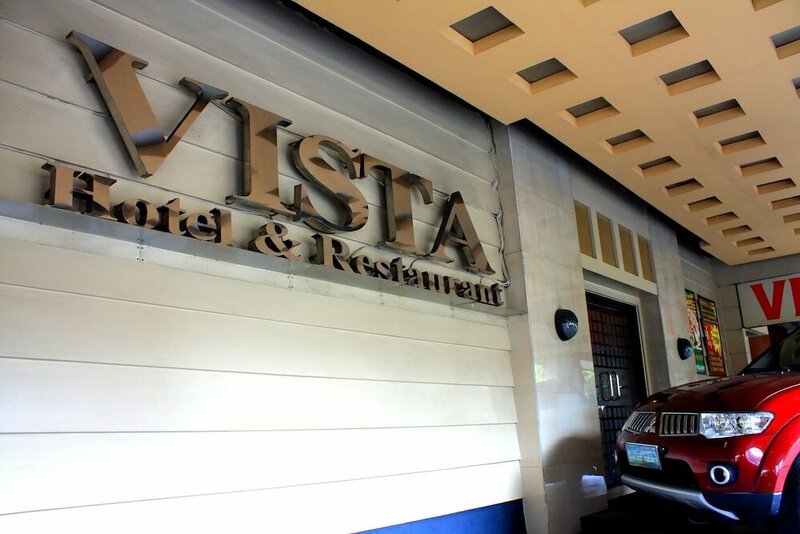 Гостиница Vista Hotel Recto в Маниле