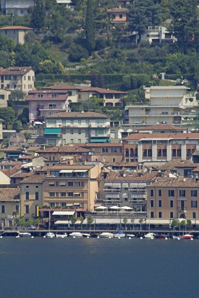 Фото Cisano Beach Apartment