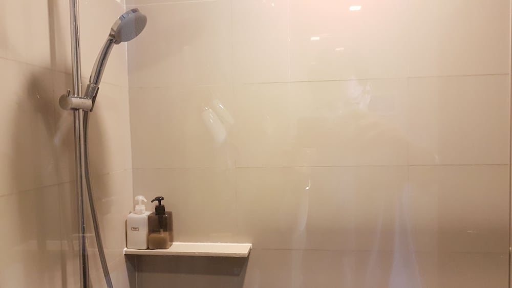 Фото Cozy One Bedroom Condo in Nana Asoke