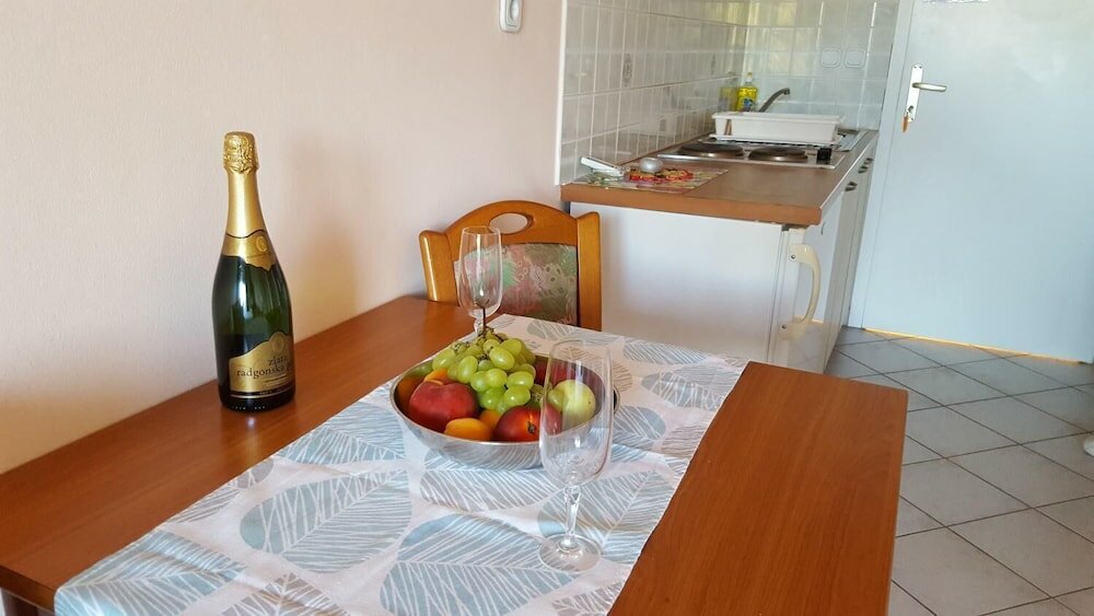 Фото Apartments Marija Lastovo