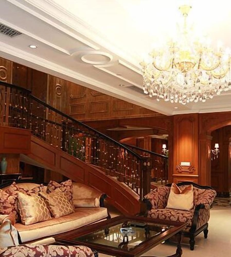 Фото Chongqing Auwi Hotel