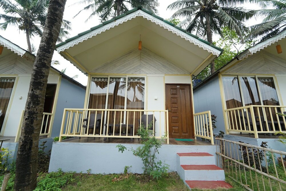 Фото Sunset & Waves Resort