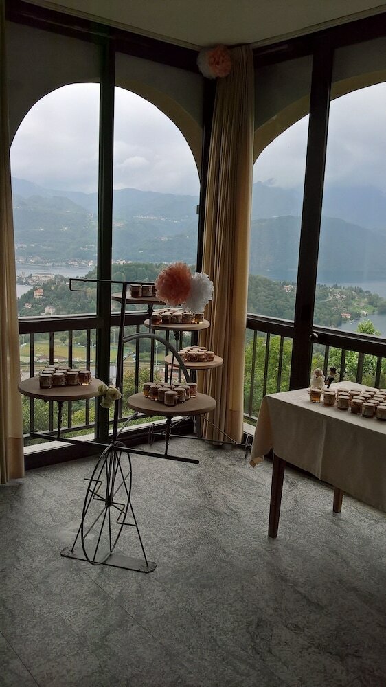 Фото Battle of Britain Hotel