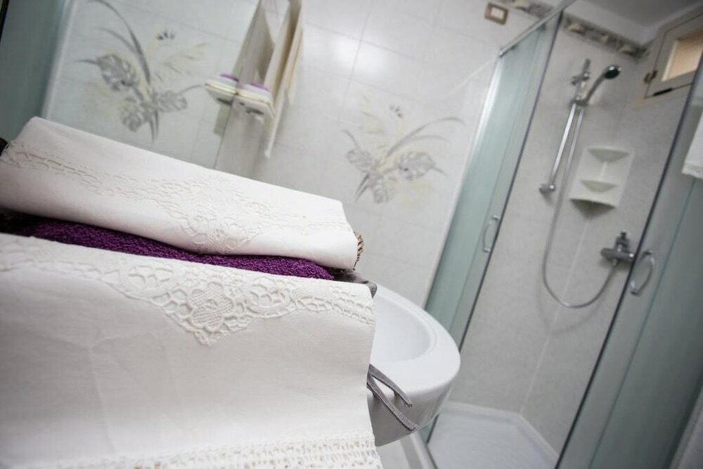 Фото La Porta di Mare B&b