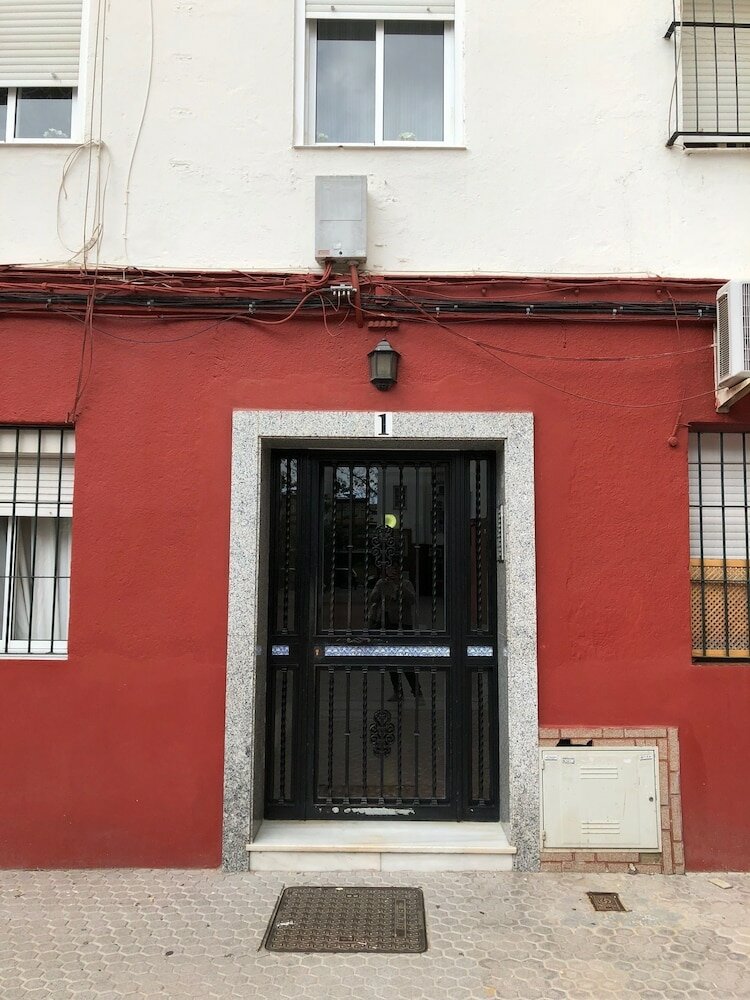 Фото Seville Vacation Rentals – Triana