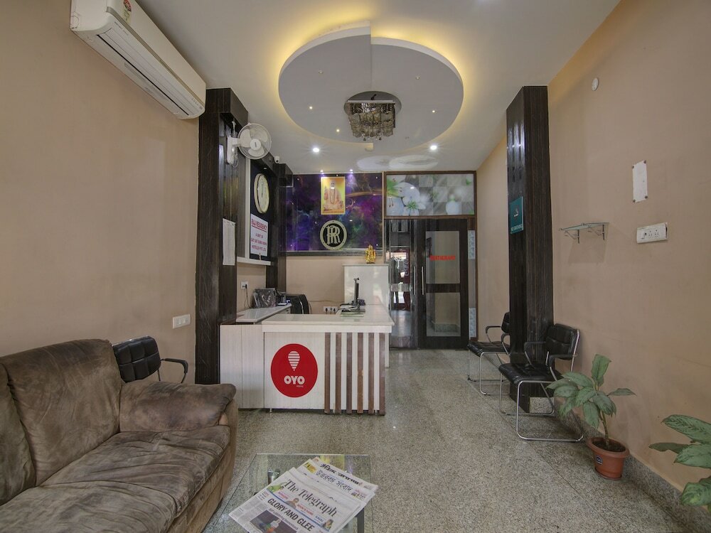 Фото Oyo 12305 Raj Residency