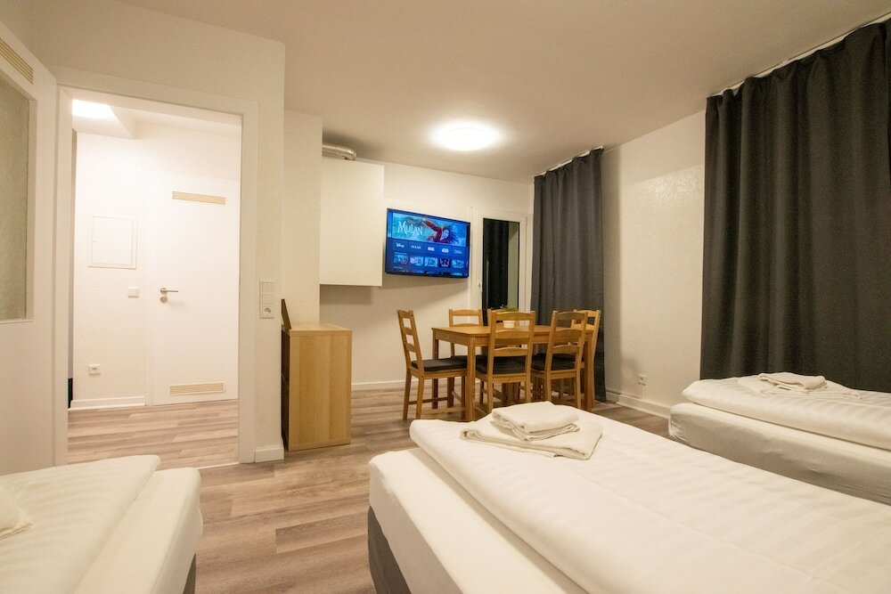 Фото Comfortable Large Center Apartment