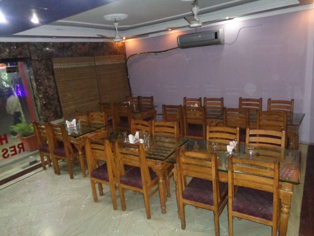 Фото Hotel Laxmi Palace