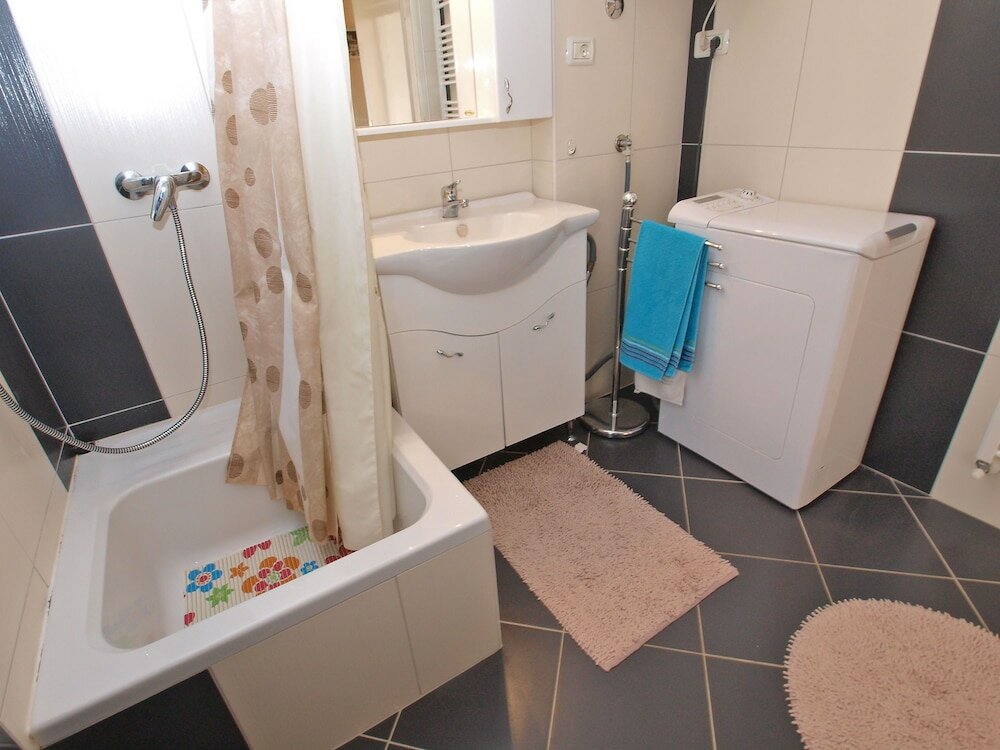 Фото Apartments Ivanka 1056