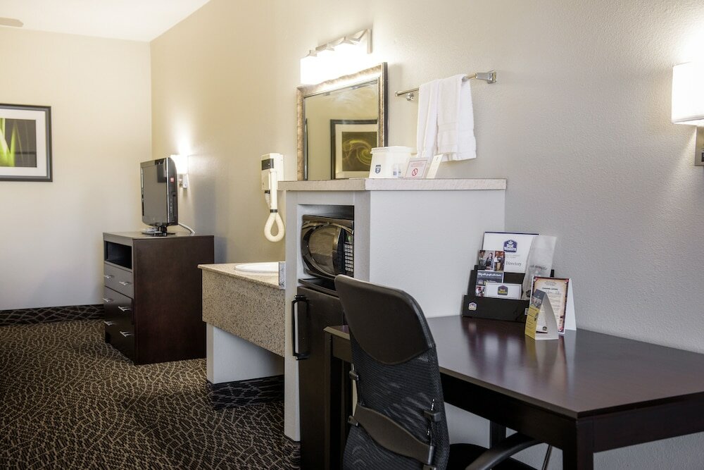 Фото Best Western West Monroe Inn