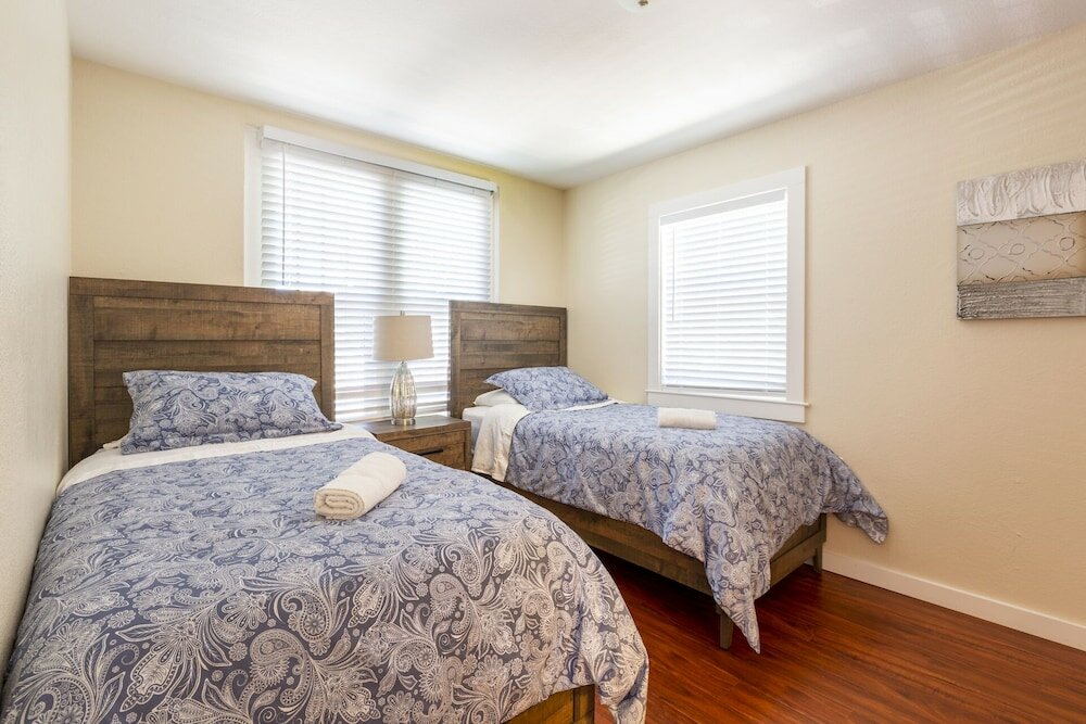 Фото Marbella Lane Triplex San Jose