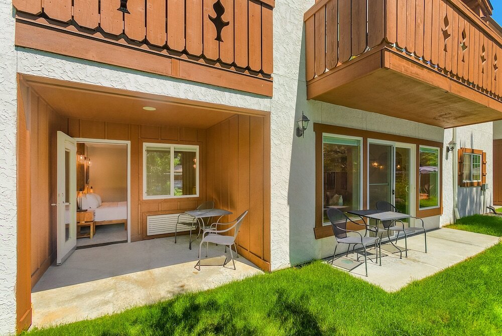 Фото Dasha's Snowboard Track - Icicle Village