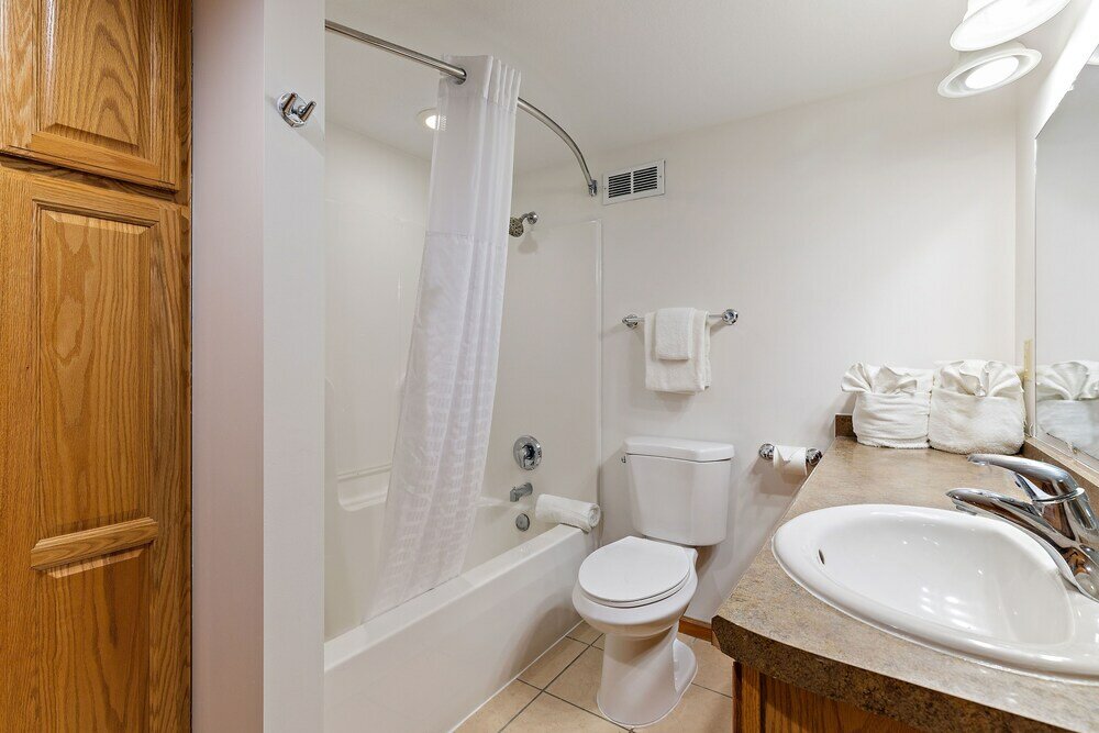 Фото Ramada by Wyndham Rochester Mayo Clinic Area