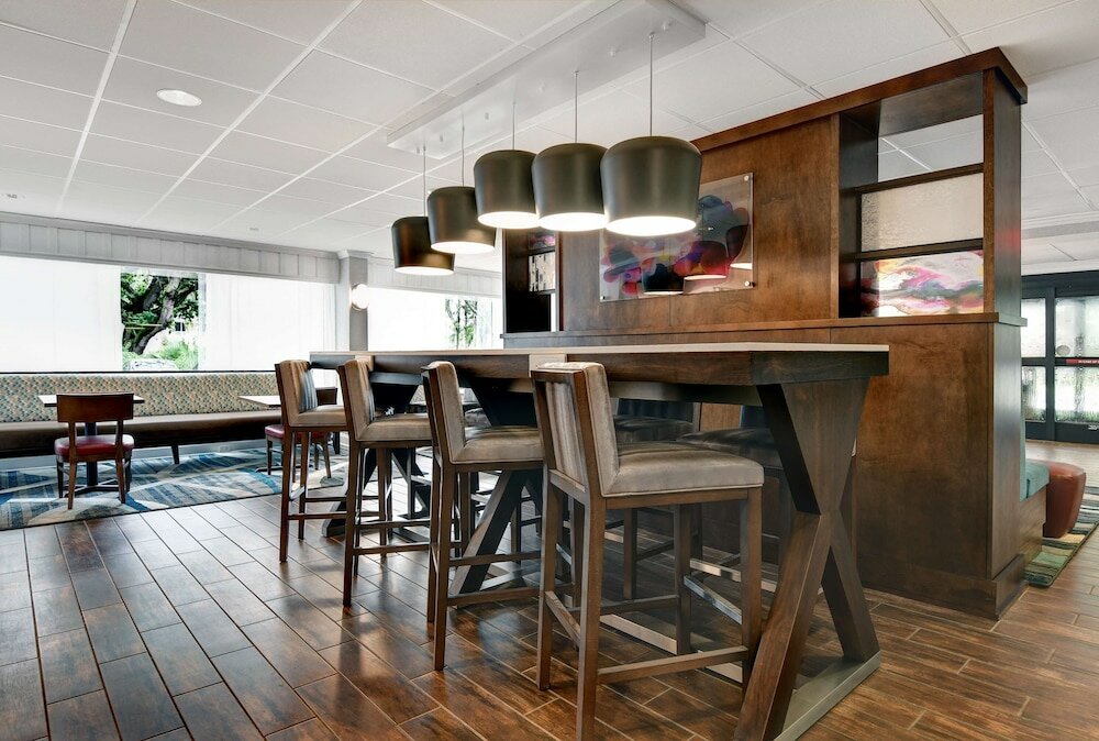 Фото Hampton Inn Charleston/Mount Pleasant-Patriots Point