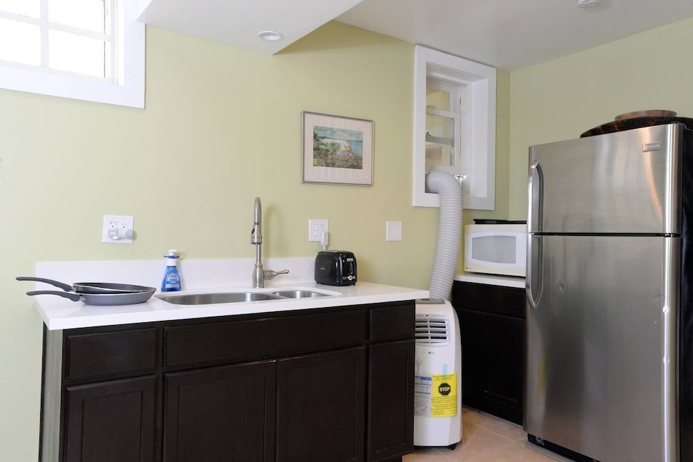 Фото Lux Suites in the Heart of Santa Monica