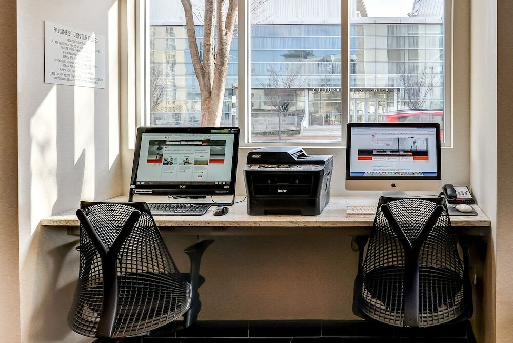 Фото Holiday Inn Express Washington Dc N-Silver Spring, an Ihg Hotel