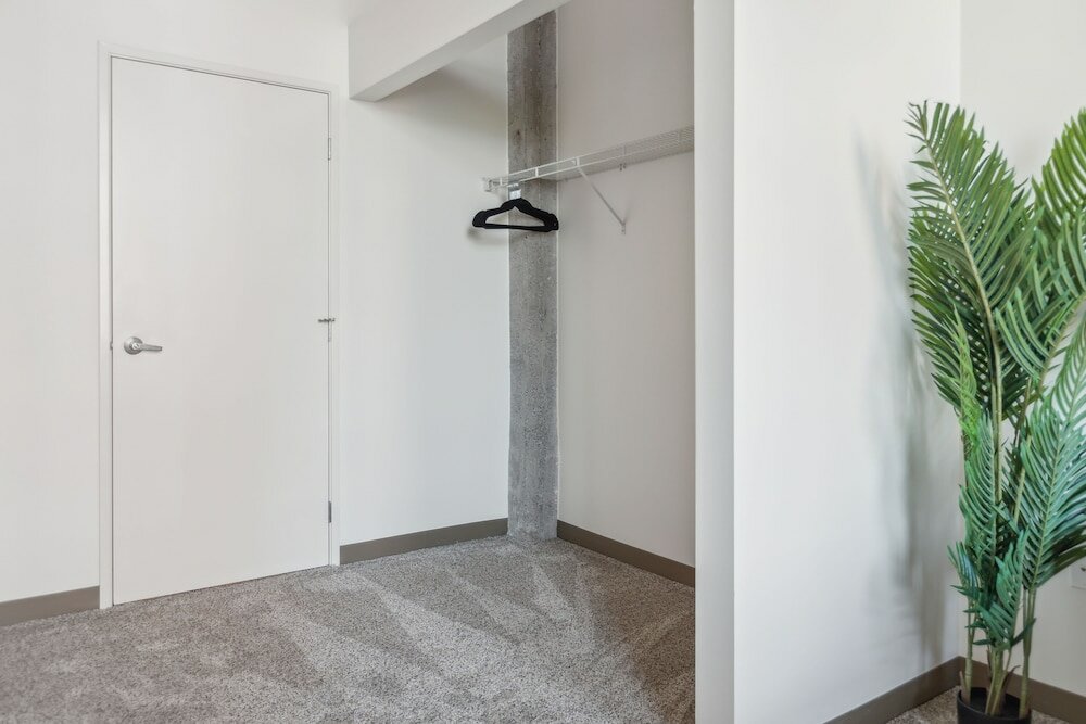 Фото Historic Loft Retreat With Pool