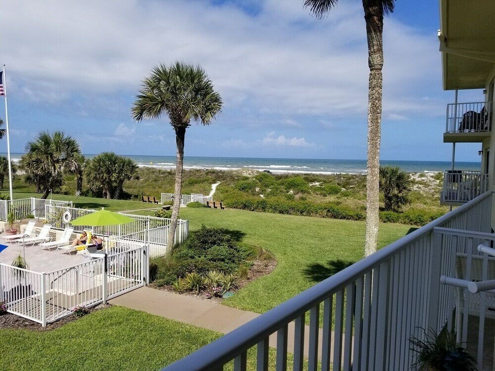 Фото Ocean View 2 Bed, 2 Bath, Steps to the Beach - Spanish Trace 240