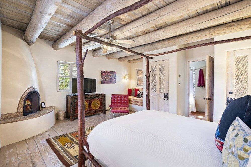 Фото Casa Siempre Mayo - Railyard Gem, Walk to Plaza