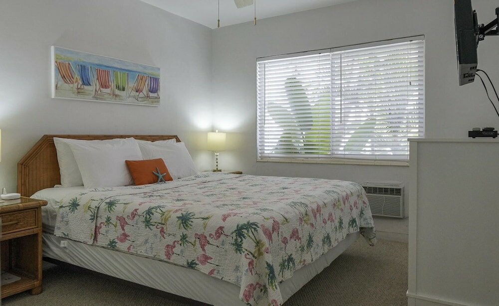 Фото Two Mermaids Resort