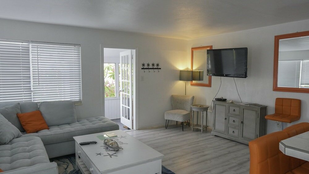 Фото Two Mermaids Resort