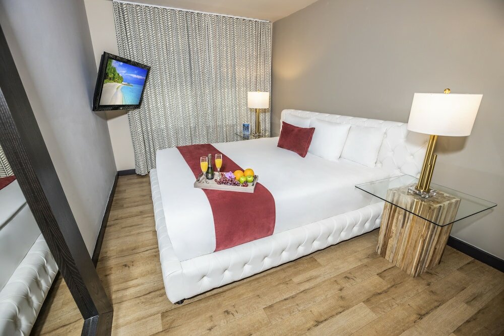 Фото Metropole Suites South Beach