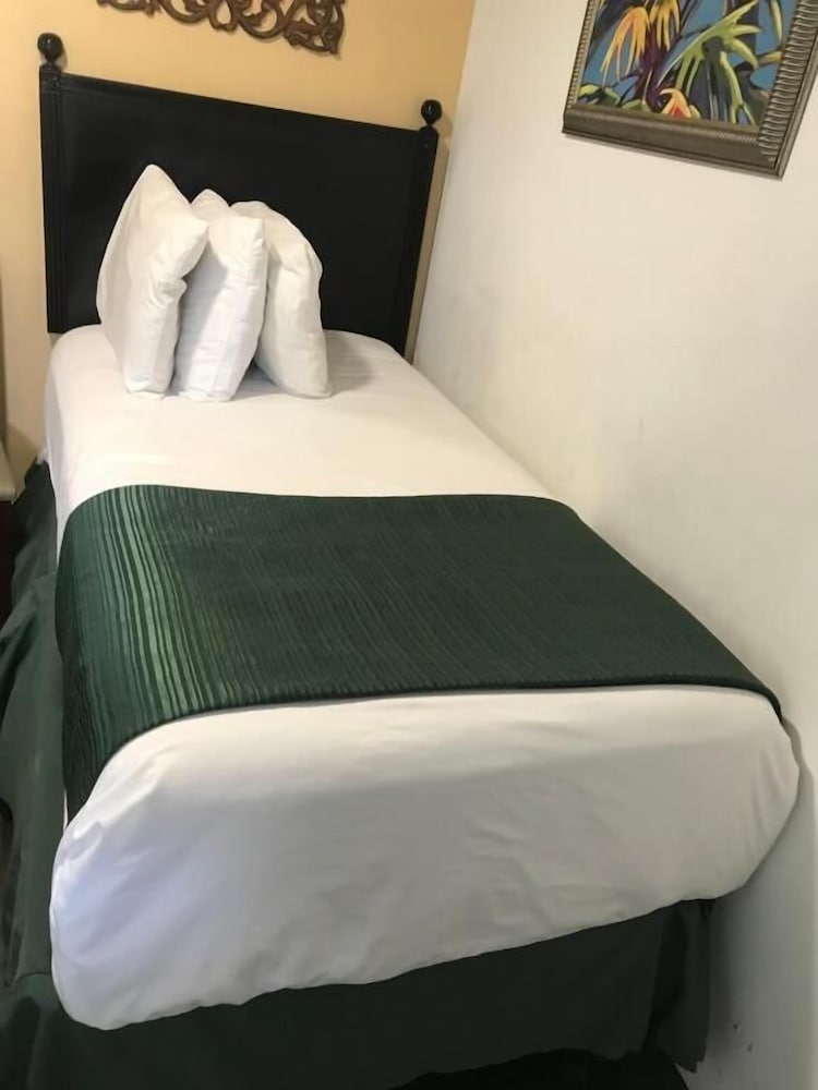 Фото Hotel Bel-Air Orlando