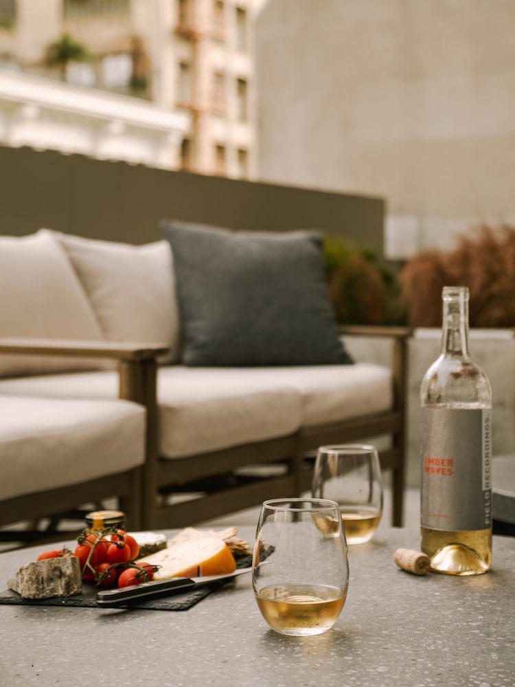 Фото Sonder The Winfield